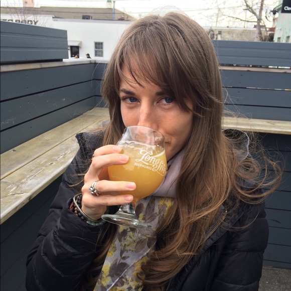 Meet your Posher, Kaleigh - Picture 1 of 5